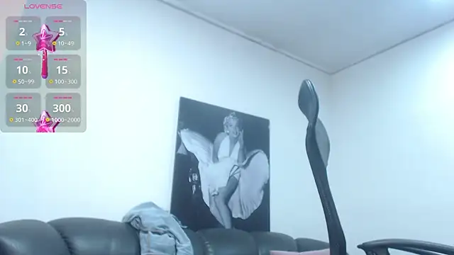 camilleDiaz16 online show from April 2026 10:09:02 PM