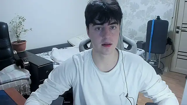 Knuckles17 online show from December 2025 12:51:02 AM