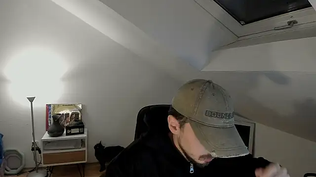 naked psy online show from October 2025 01:09:02 AM