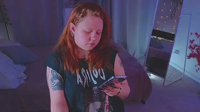 bitchofsun  online show from June 2026 04:19:02 PM
