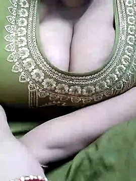 Snapshot of Seema_99 chatting on January 2025 07:59:02 AM Seema 99 online show from January 2025 07:59:02 AM