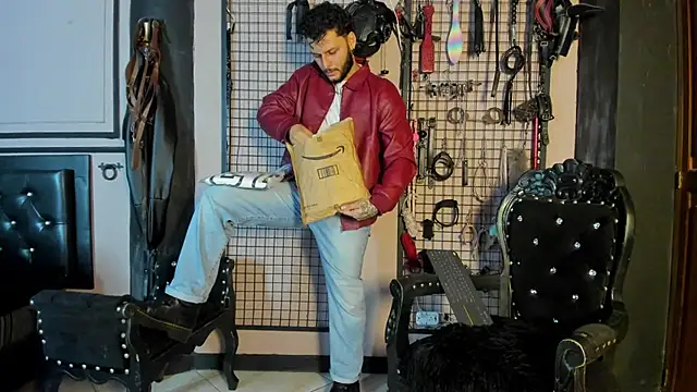 Twisted Fantasy online show from March 2026 03:33:01 AM