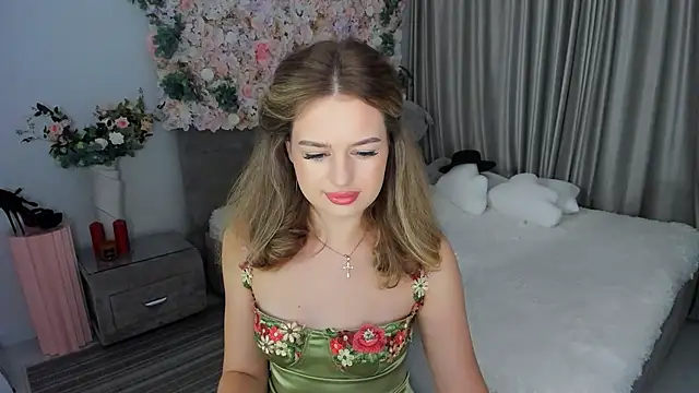 MiracleCurly online show from September 2025 07:27:02 PM