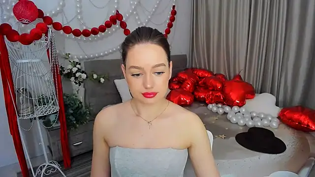 MiracleCurly online show from March 2026 07:19:01 PM