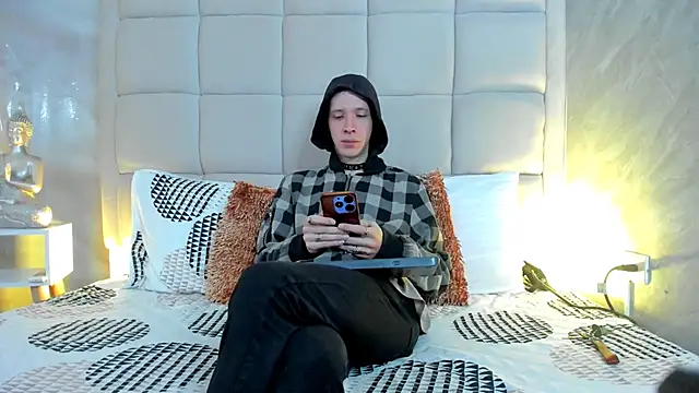 Hecatee 77 online show from February 2026 07:44:02 PM