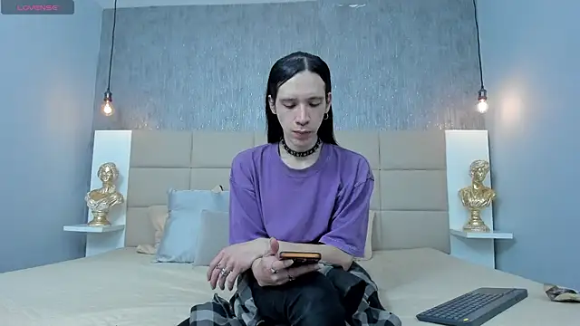 Hecatee 77 online show from April 2026 06:52:01 PM