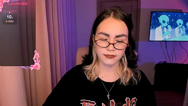 Snapshot of _selectrra chatting on December 2024 03:05:01 PM selectrra online show from December 2024 03:05:01 PM