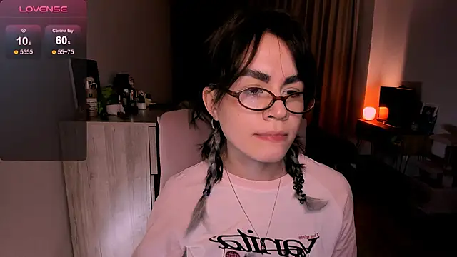 Snapshot of _selectrra chatting on February 2025 03:16:01 PM selectrra online show from February 2025 03:16:01 PM