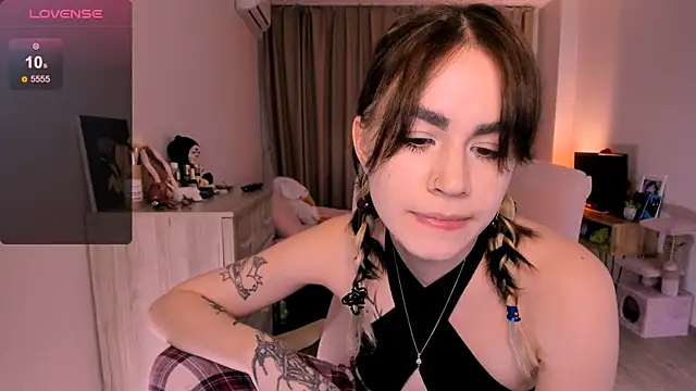 Snapshot of _selectrra chatting on March 2025 03:24:02 PM selectrra online show from March 2025 03:24:02 PM