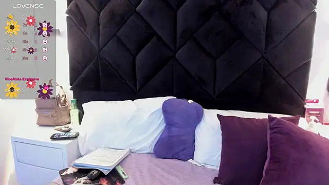 letiziia sky1 online show from January 2025 08:17:01 PM