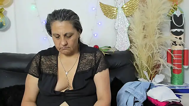 merlyna goldens online show from December 2025 11:20:02 PM