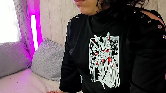 Snapshot of Satuurn_ chatting on December 2024 04:28:01 PM Satuurn online show from December 2024 04:28:01 PM