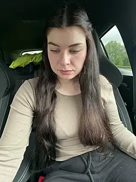 Snapshot of EllyNora chatting on May 2026 02:00:01 PM EllyNora online show from May 2026 02:00:01 PM