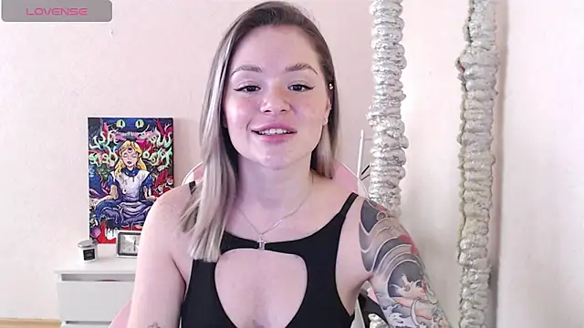 miaacatt online show from October 2025 09:49:01 AM