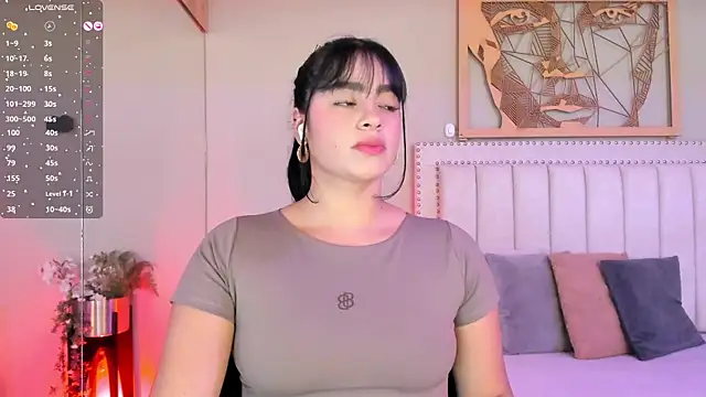 Paula Desousa online show from April 2026 07:26:01 PM