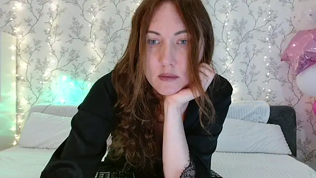 Imcarrieberry online show from March 2025 02:40:01 PM