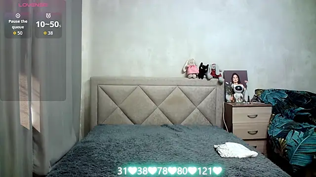 juliettkalen online show from September 2025 10:39:01 AM