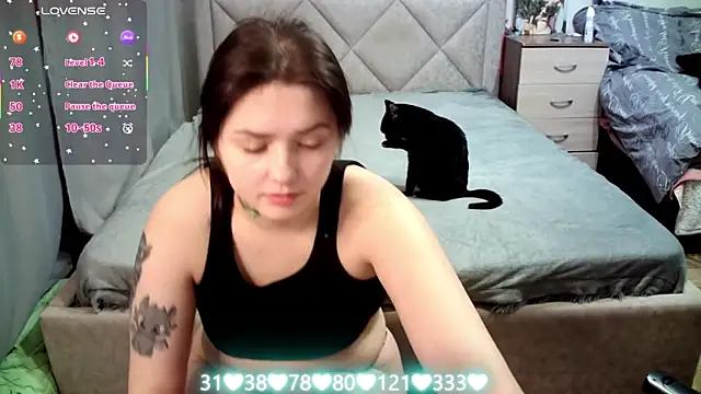 Snapshot of juliettkalen chatting on February 2026 06:18:02 AM juliettkalen online show from February 2026 06:18:02 AM