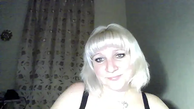 MeilomaWesa online show from December 2025 06:35:02 PM