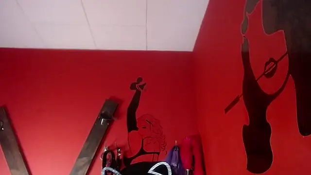 HannaCarrter online show from January 2025 11:49:02 AM