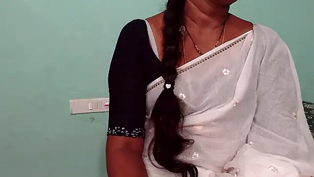 Snapshot of shrutitelugu69 chatting on February 2026 01:27:01 PM shrutitelugu69 online show from February 2026 01:27:01 PM