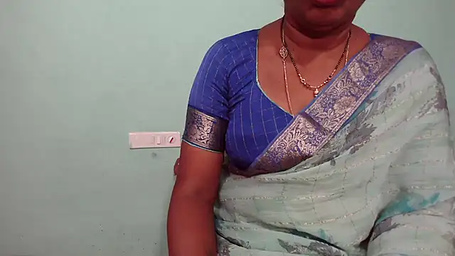 Snapshot of shrutitelugu69 chatting on February 2026 12:58:02 PM shrutitelugu69 online show from February 2026 12:58:02 PM