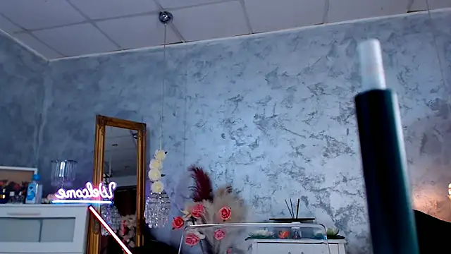 Snapshot of yuukenzi chatting on December 2024 05:16:02 AM yuukenzi online show from December 2024 05:16:02 AM