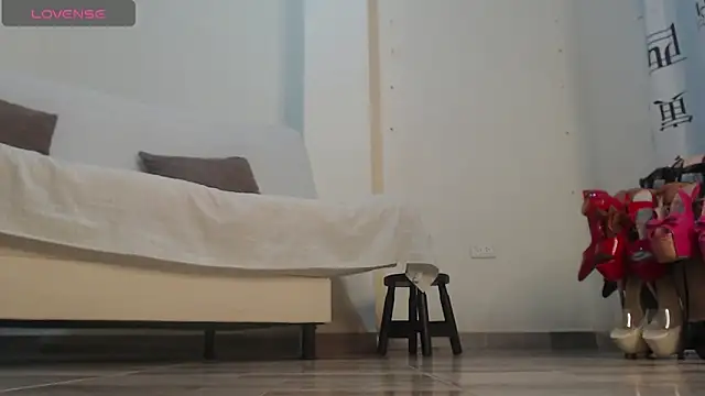 ammarahot7777 online show from November 2025 12:43:02 AM