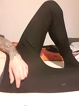 Snapshot of PIercingBoy38 chatting on February 2025 09:54:01 PM PIercingBoy38 online show from February 2025 09:54:01 PM