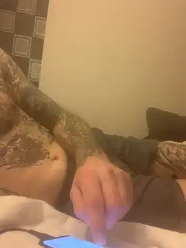 Snapshot of PIercingBoy38 chatting on March 2025 12:33:02 AM PIercingBoy38 online show from March 2025 12:33:02 AM