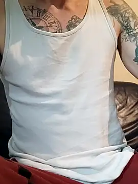 Snapshot of PIercingBoy38 chatting on October 2025 01:41:02 PM PIercingBoy38 online show from October 2025 01:41:02 PM