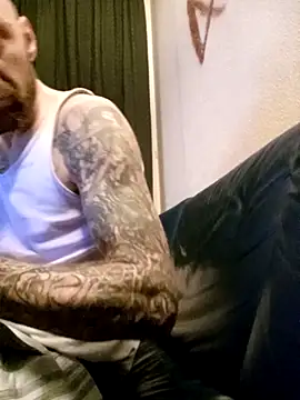 PIercingBoy38 online show from January 2026 09:17:01 PM