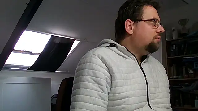 rdewaard81 online show from December 2025 12:36:01 PM