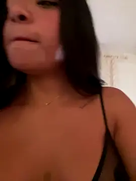 Bellafr online show from October 2025 10:45:02 PM