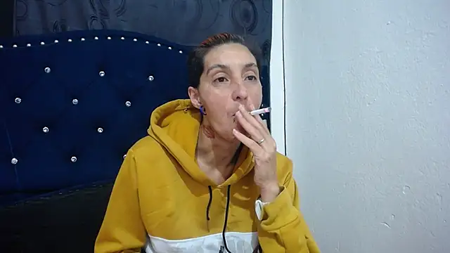 Snapshot of anyu1306 chatting on December 2024 11:01:01 AM anyu1306 online show from December 2024 11:01:01 AM