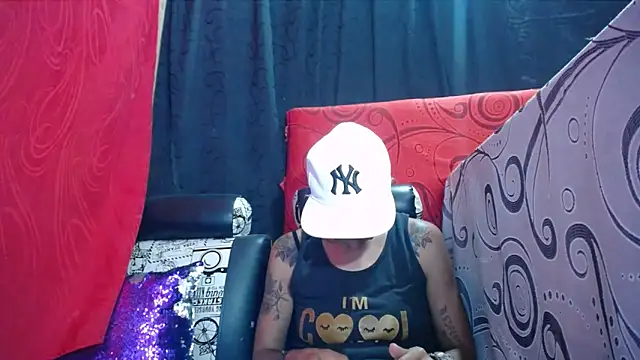 Snapshot of anyu1306 chatting on September 2025 09:37:01 PM anyu1306 online show from September 2025 09:37:01 PM