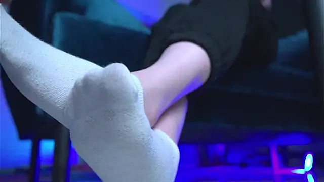 ReiYosimoto online show from January 2025 02:58:01 PM