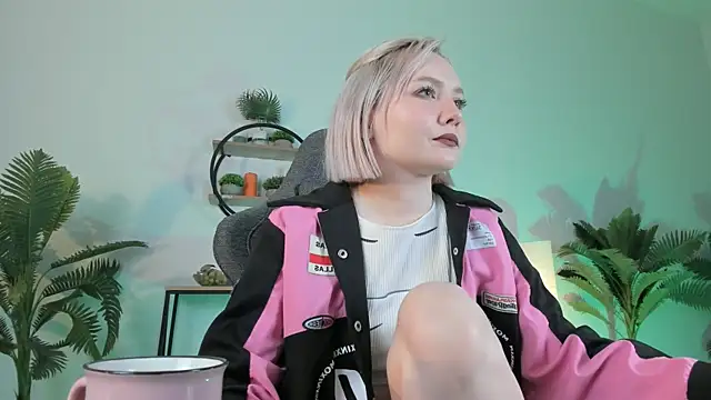 ReiYosimoto online show from March 2025 11:40:01 AM