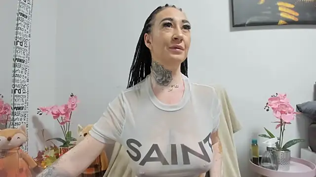 Rayanablackandwhite online show from October 2025 09:56:01 PM