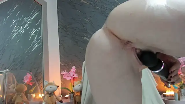 Rayanablackandwhite online show from October 2025 08:20:01 PM