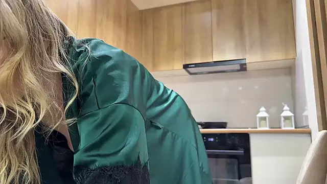 mommy nadin online show from February 2026 05:14:01 PM