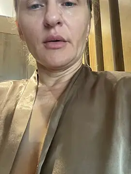 Snapshot of mommy_nadin chatting on July 2026 06:59:02 AM mommy nadin online show from July 2026 06:59:02 AM