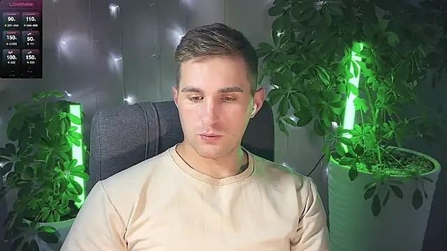 Sweeet  boy online show from March 2025 08:11:02 PM