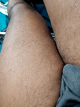 Snapshot of u_wan_me chatting on February 2025 12:43:01 AM u wan me online show from February 2025 12:43:01 AM