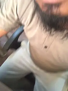 Snapshot of u_wan_me chatting on February 2025 09:42:01 AM u wan me online show from February 2025 09:42:01 AM