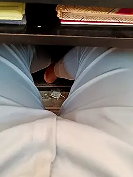 Snapshot of u_wan_me chatting on March 2025 06:35:02 AM u wan me online show from March 2025 06:35:02 AM