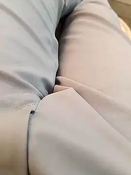 Snapshot of u_wan_me chatting on March 2025 05:02:01 AM u wan me online show from March 2025 05:02:01 AM