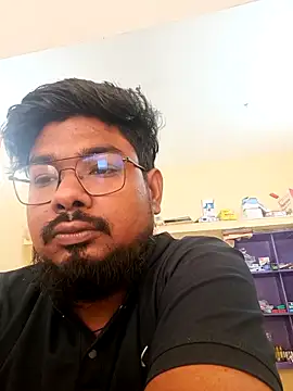 Snapshot of u_wan_me chatting on October 2025 03:28:02 AM u wan me online show from October 2025 03:28:02 AM