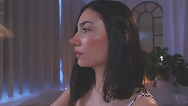 Snapshot of AmyArmstrong chatting on November 2025 08:38:02 PM AmyArmstrong online show from November 2025 08:38:02 PM