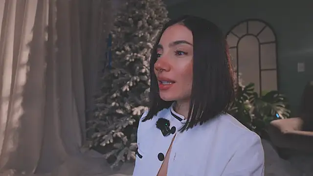 Snapshot of AmyArmstrong chatting on January 2026 11:09:02 PM AmyArmstrong online show from January 2026 11:09:02 PM